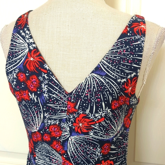 & Other Stories Shinjuku Pleated Bottom Dress - Picture 6 of 9